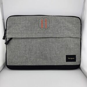Targus Laptop Sleeve Case Black 14 Inch Zippered Pre-Owned‎